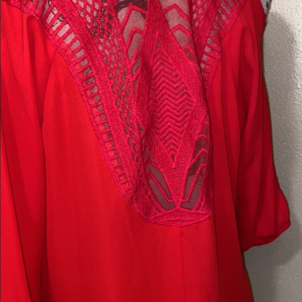 Red blouse - Picture 2 of 4
